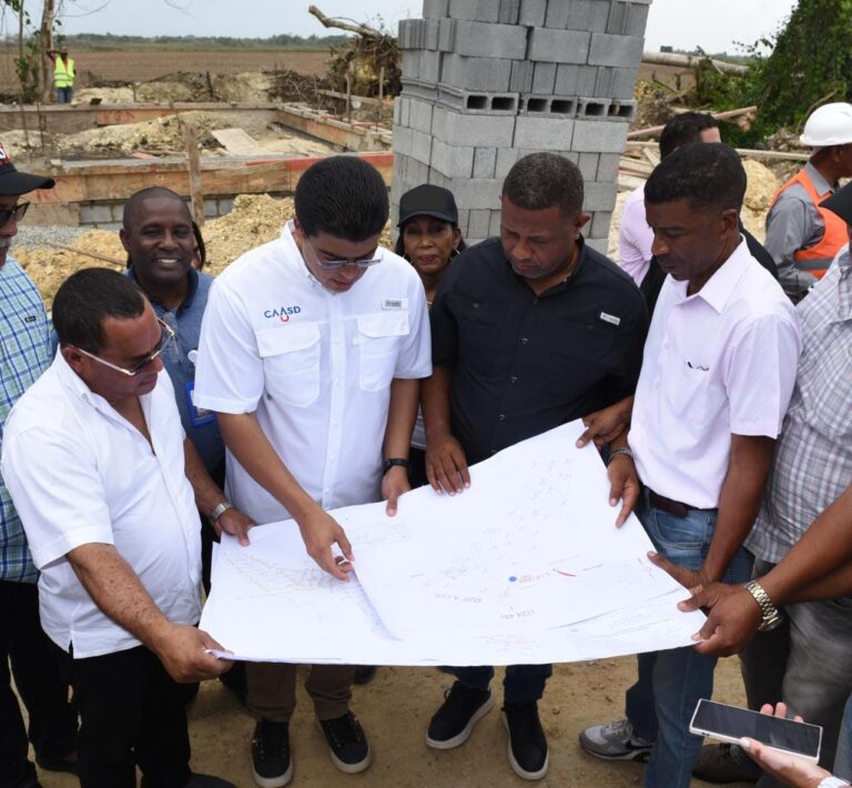Fellito Suberví asegura que el próximo año se duplicará la producción de agua en SD