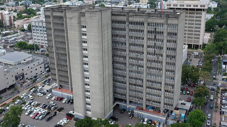Interior y Policía suspende los registros de armas, tras incendio
