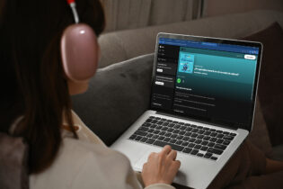 Pódcast educativo «Inversiones, en breve” gana preferencia en las audiencias 