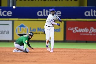 Ronny Mauricio planea jugar con el Licey la próxima temporada