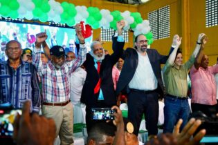 Juan Hubieres es proclamado candidato a senador de la Fuerza del Pueblo por Monte Plata