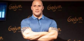 Dwayne «The Rock» Johnson pide a museo francés ajustar el color de su estatua de cera
