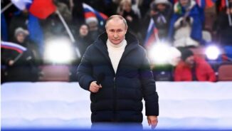 RUSIA: Putin viaja por primera vez al extranjero luego orden arresto