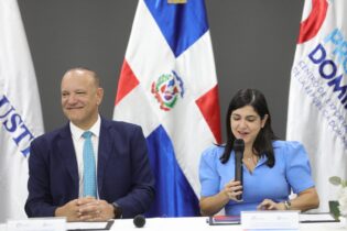 ProDominicana firma acuerdo con ProIndustria para agilizar trámites a inversionistas