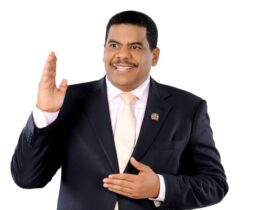 PUN proclama a Luis Abinader como su candidato presidencial