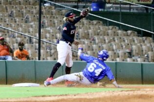 Leones ganan por paliza al Licey en el beisbol profesional de la RD