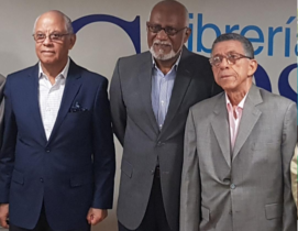 SAN CRISTOBAL: Campo Club escenario de tertulia historia