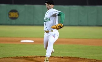 Estrellas derrotan 3-1 a las Águilas y las ponen al borde del precipicio