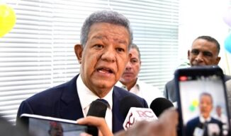 Leonel Fernández en cumpleaños dice «la vida empieza a los 70»