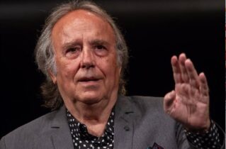 Joan Manuel Serrat, ocho décadas de historia y amor al pentagrama