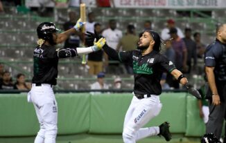 Fernando Tatis Jr se luce al bate y las Estrellas pasan al round robin