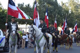 Cientos disfrutan de cabalgata duartiana en zona colonial