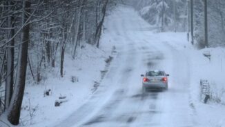 EE.UU.: Nevadas obligan a cierre escuelas y oficinas gobierno