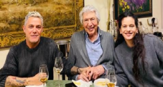 Rosalía y Alejandro Sanz le dan una sorpresa a Manuel Alejandro