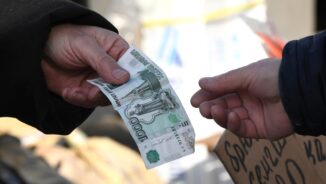 Rusia, China y México son únicos países subieron sueldos en 2023