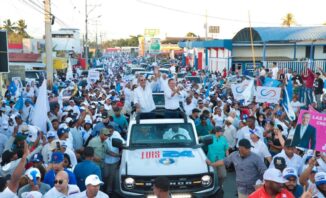 Abinader recorrió zonas Sánchez Ramírez junto a candidatos PRM