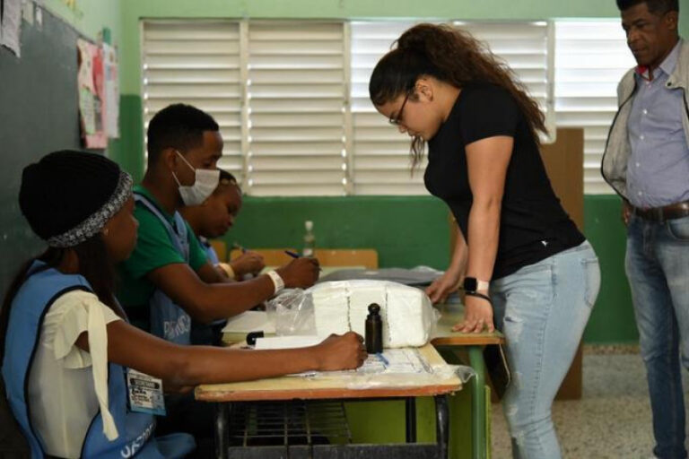 Cinco mil millones es el costo del montaje de las elecciones del próximo domingo