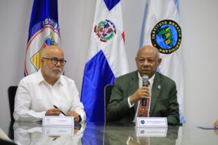 IAD y Politécnico Loyola firman convenio para facilitar pasantías a estudiantes de agronomía