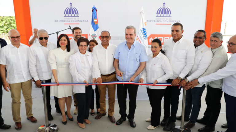 PC: Abinader y alcaldes deberían abstenerse de inaugurar obras