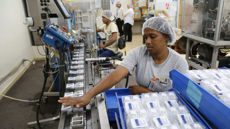 Crédito a la industria creció 14% en 2023