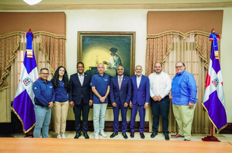 La FIFA visita RD para continuar preparativos Mundial Femenino