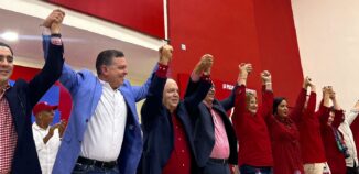 PRSC y FNP proclaman a Vinicio Castillo y 18 candidatos a diputados