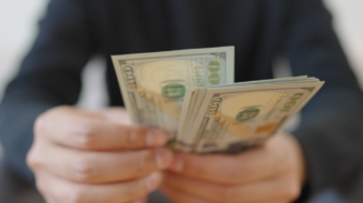 Bancos y otras entidades han multiplicado su participación en el pago de remesas desde 2010