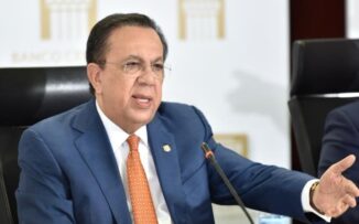 Valdez Albizu: Adultos con productos financieros suben 4 %