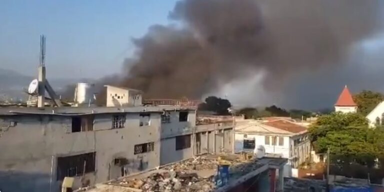 HAITI: Fuego en penitenciaría de donde huyeron miles de presos