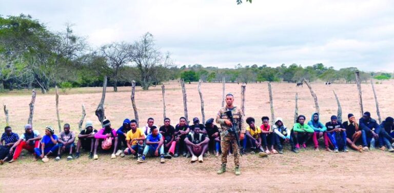 Detienen a 109 indocumentados en la frontera