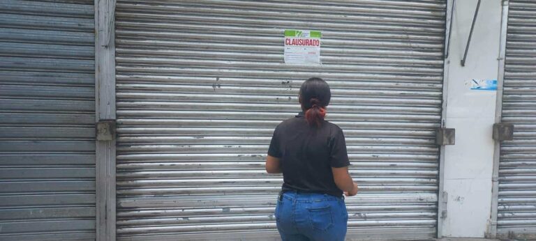 Embajada de China pide a sus ciudadanos cumplir las normas y a las autoridades respeto