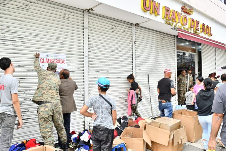 Cierran otros seis comercios en R. Dominicana por evadir impuestos