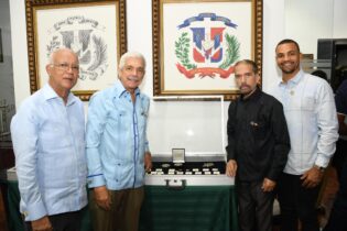 Presidente de Efemérides Patrias recibe distinción de la Sociedad Numismática Dominicana
