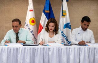 Voluntariado Banreservas y Fundación Cruz Jiminián se unen para cubrir medicamentos de alto costo