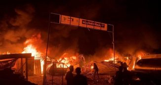 ISRAEL: Al menos 50 muertos en bombardeo a centro desplazados