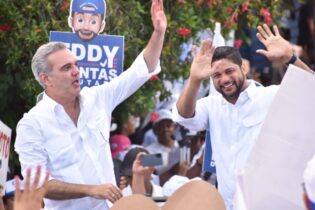 Abinader y Gustavo Lara encabezan caravana de respaldo a candidatos PRM en San Cristóbal