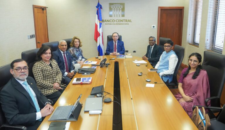 India presenta en RD sus sistemas de pagos