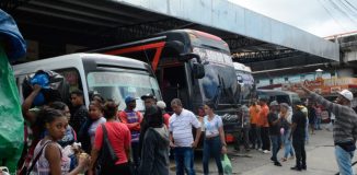 Transportistas condenan alza de pasajes en rutas de la región Sur