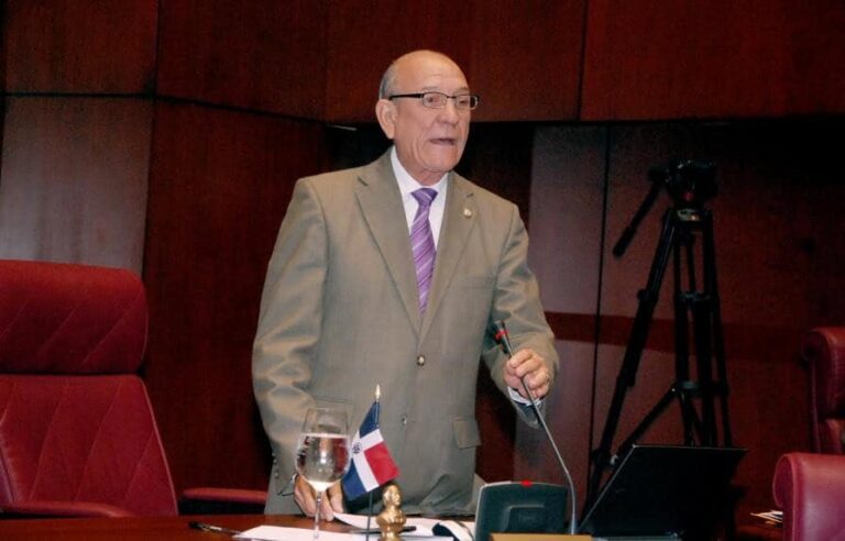 Exsenador Rafael Calderón, entre los 16 nuevos acusados en caso Calamar