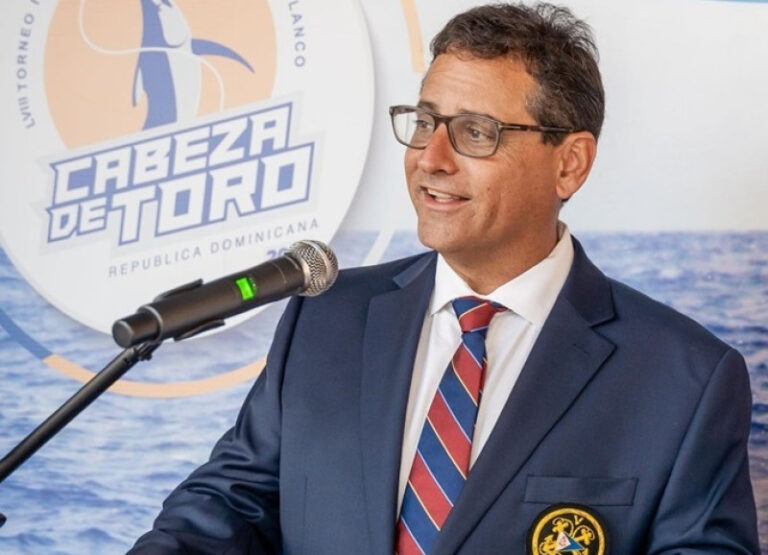 Inauguran pesca al Marlin Blanco del Club Náutico de Santo Domingo