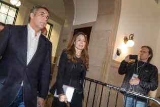 EEUU: Cohen testifica Trump le encargó silenciar a actriz porno