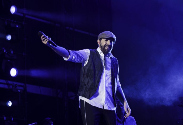 Juan Luis Guerra llega a los 67 años de vida en un momento de “película”
