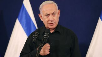 ISRAEL: Netanyahu y su ejército entran en disputa; disuelve gabinete