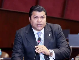 Tobías Crespo pide PE promulgar la ley sobre cláusula de conciencia