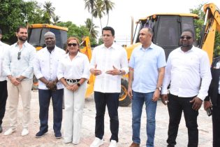 Turismo continúa con la intervención en Guayacanes para fortalecer ese destino