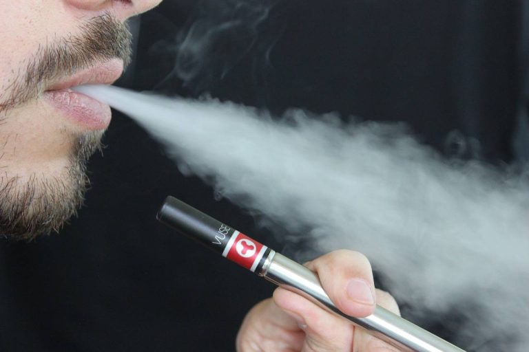 Consumo cigarrillos electrónicos es perjudicial para la salud
