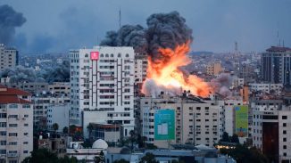 GAZA: Mueren 15 personas por ataque de Israel contra edificio viviendas