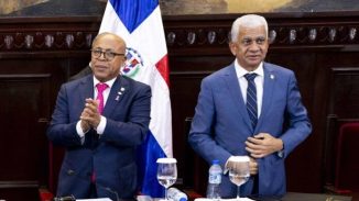 PRM decide Pacheco y Santos sigan presidentes Senado y CD