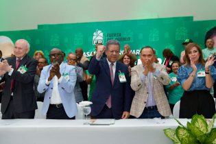 Fuerza del Pueblo inicia trabajos de congreso que tendrá 3 etapas