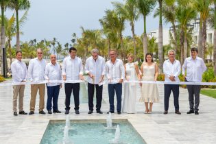 Presidente encabezó inauguración del hotel Secrets Tides Punta Cana
